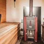 Σπίτι διακοπών Pet Friendly In With Sauna